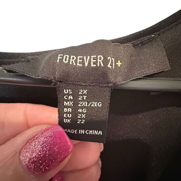 Forever 21 Sequin Deep V-Neck Jumpsuit Green/Black Size 2X - Picture 2 of 3